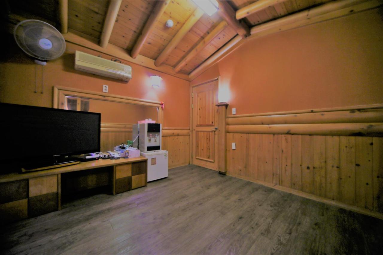 Pine Motel Boryeong Luaran gambar
