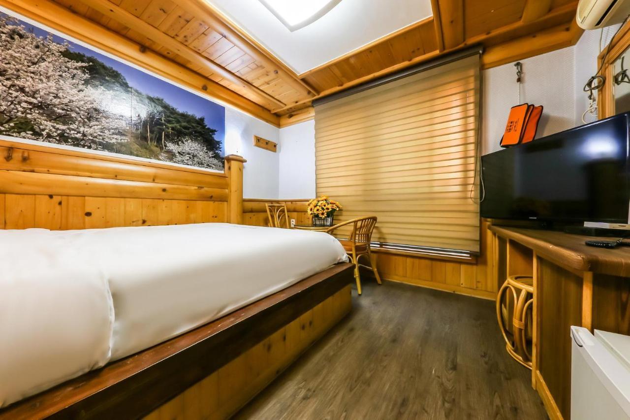 Pine Motel Boryeong Luaran gambar