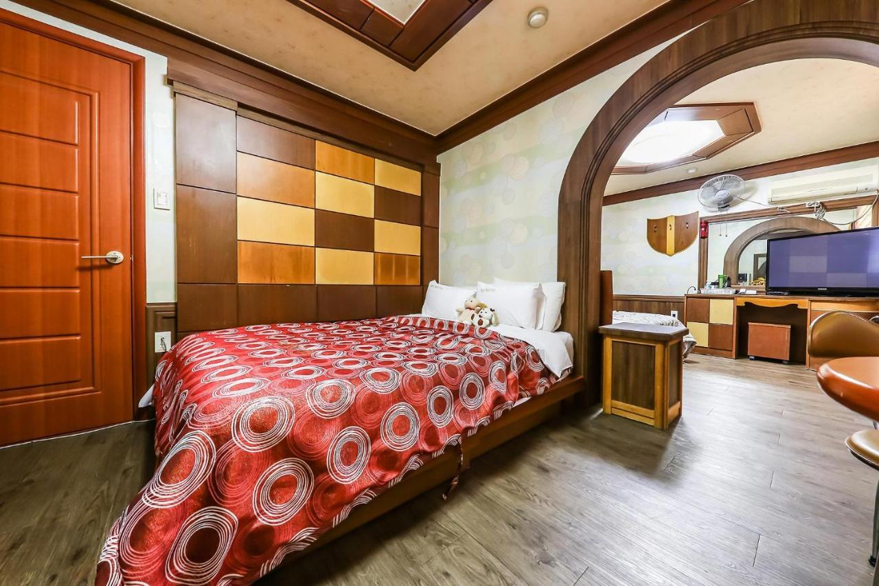 Pine Motel Boryeong Luaran gambar